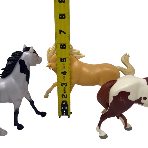 Dwallo Just Play horse figures lot of three - Picture 7 of 9